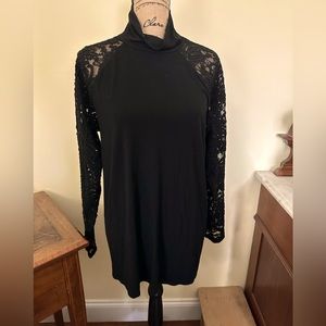 Torrid Lace Black Top Size 2